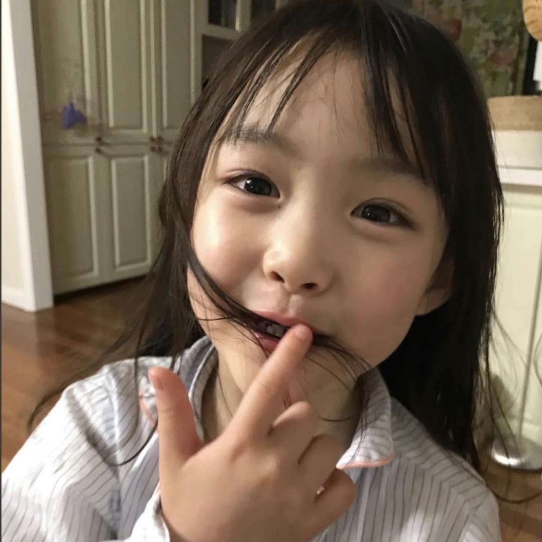 左耳^