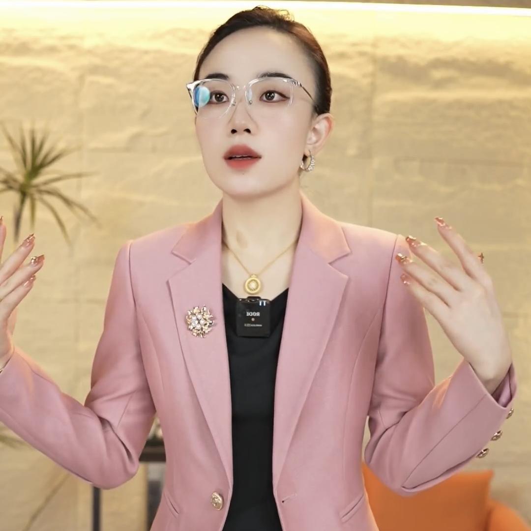 啸天丽影东莞市咖雁服饰有限公司女装专卖店