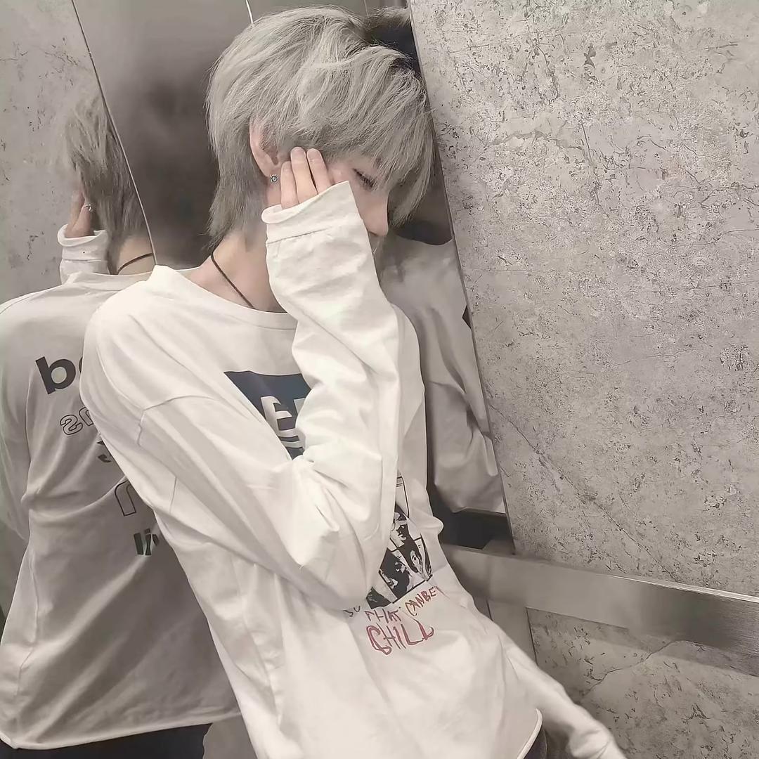 自由白羊