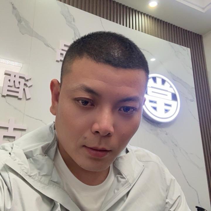 涟水艾格仕名品商行