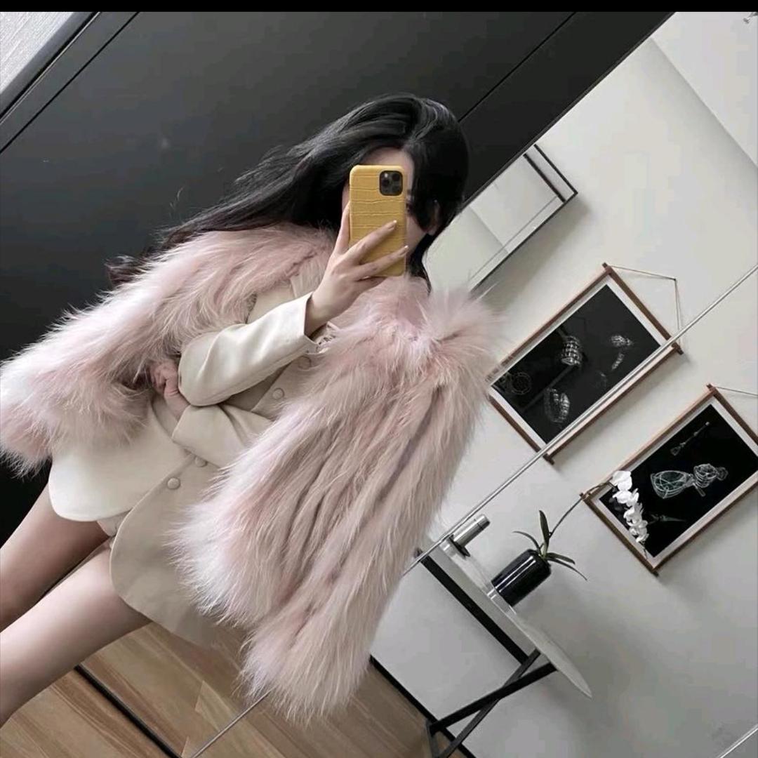 批发女装的小菇凉