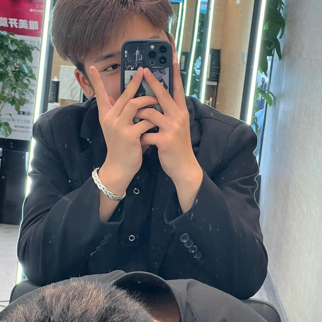 梓航