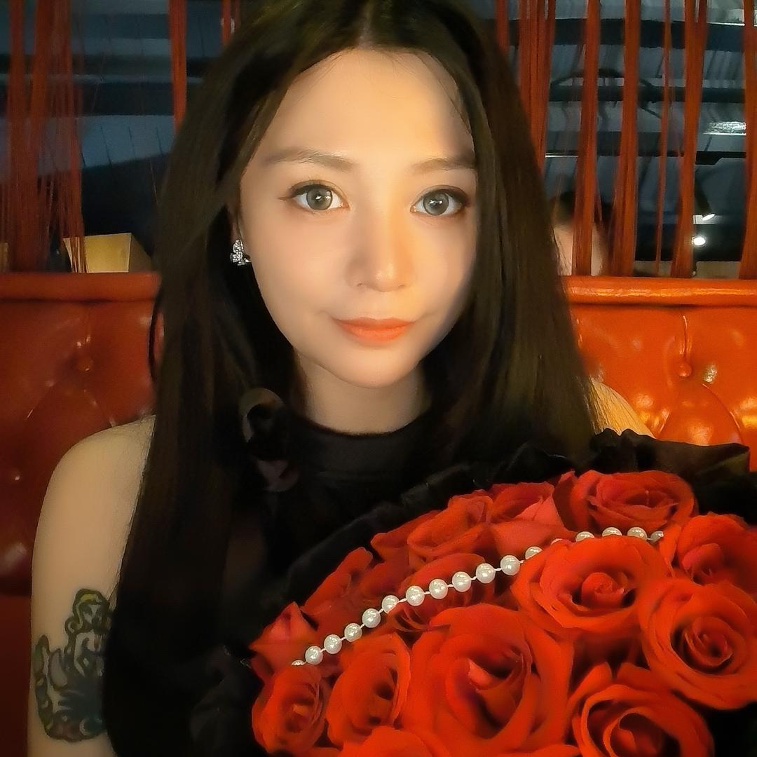 ＂🍧茗绮喵呜🐱💝