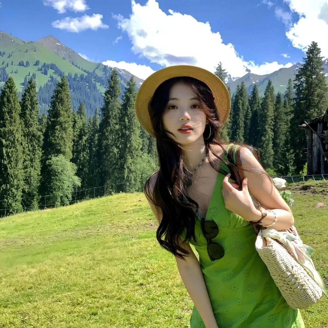 杨梅冰