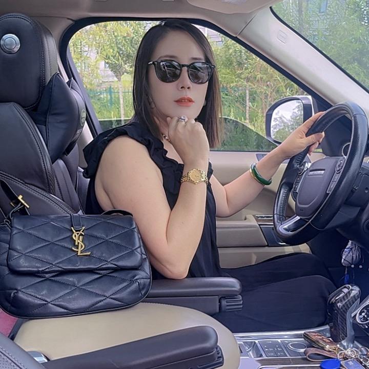 @小楊妹🌺（梅花鹿）