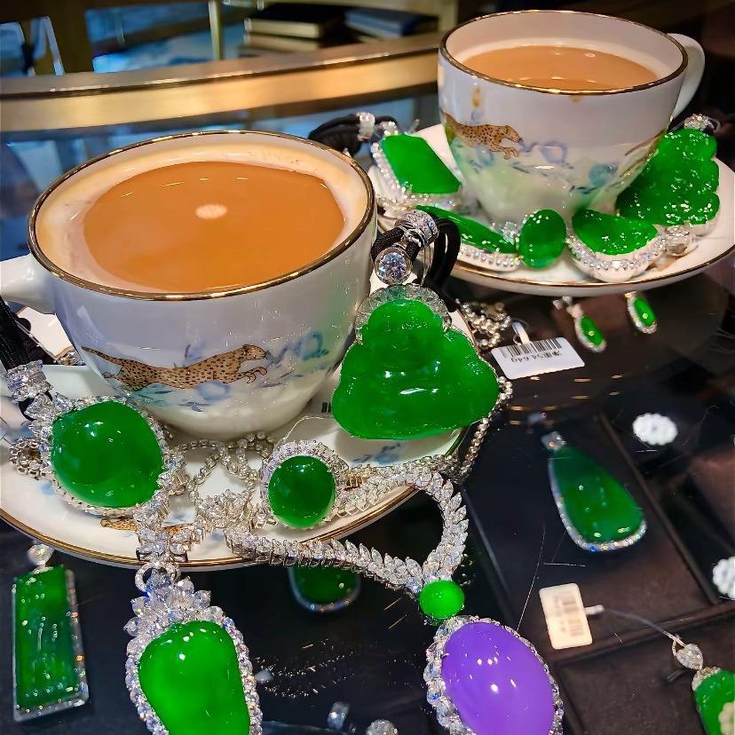 赝持吠奢品小店