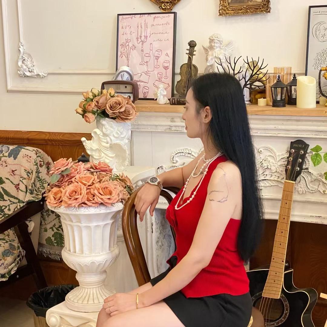 红🌹蓝色的雪