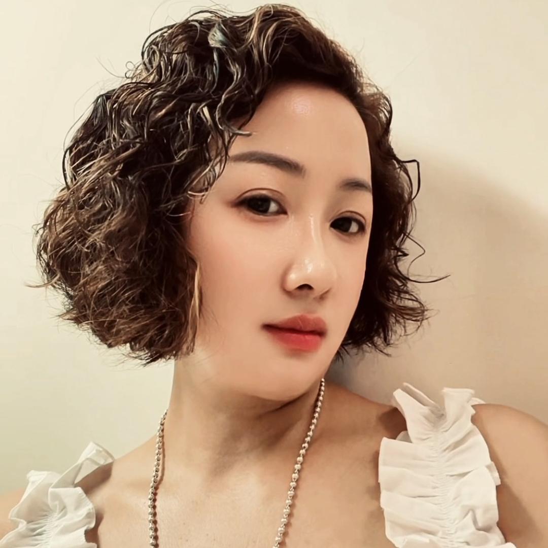 優侎（服裝達人）