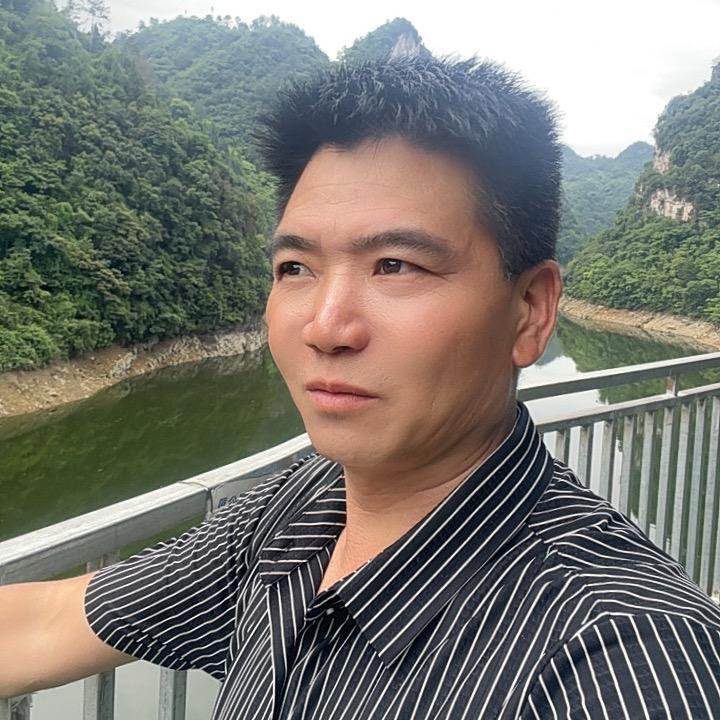 秦小平
