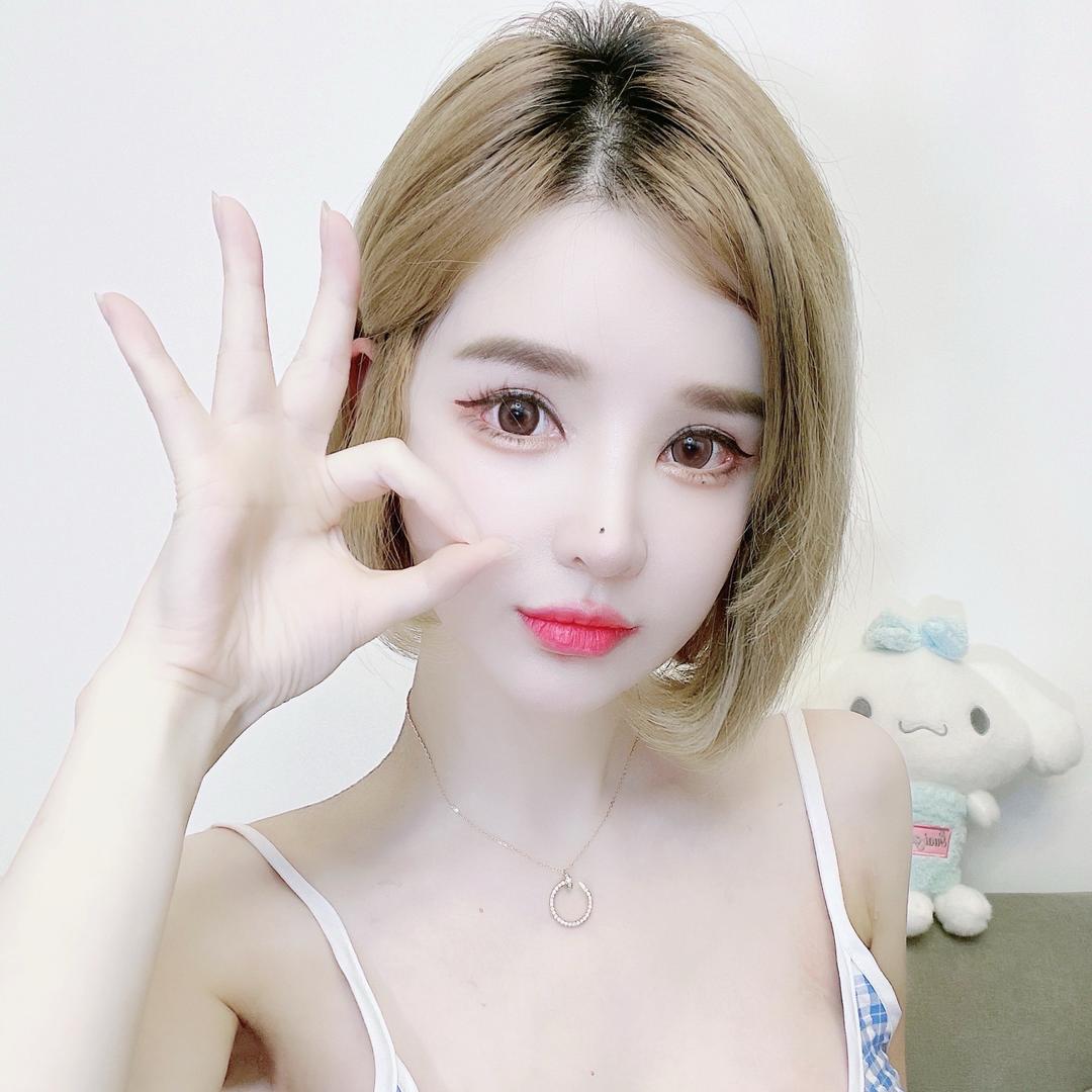 饱胀小阿姨