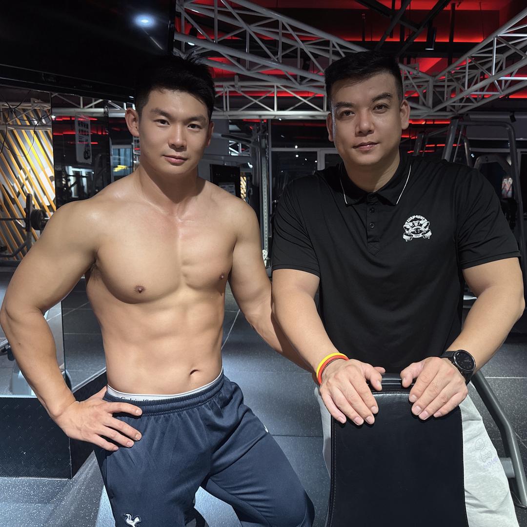 大牛小李
