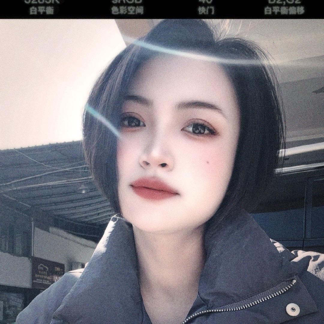 小龙同学👩‍🎓