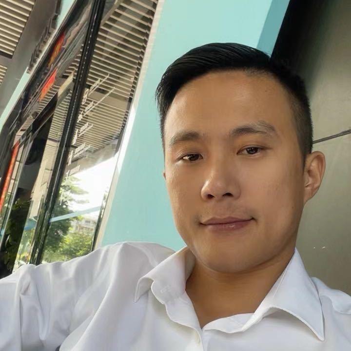 斯洛特健身游泳，王波