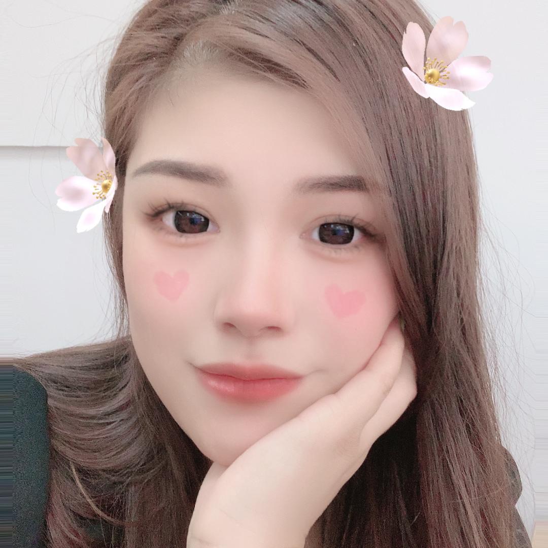 伍月美妆