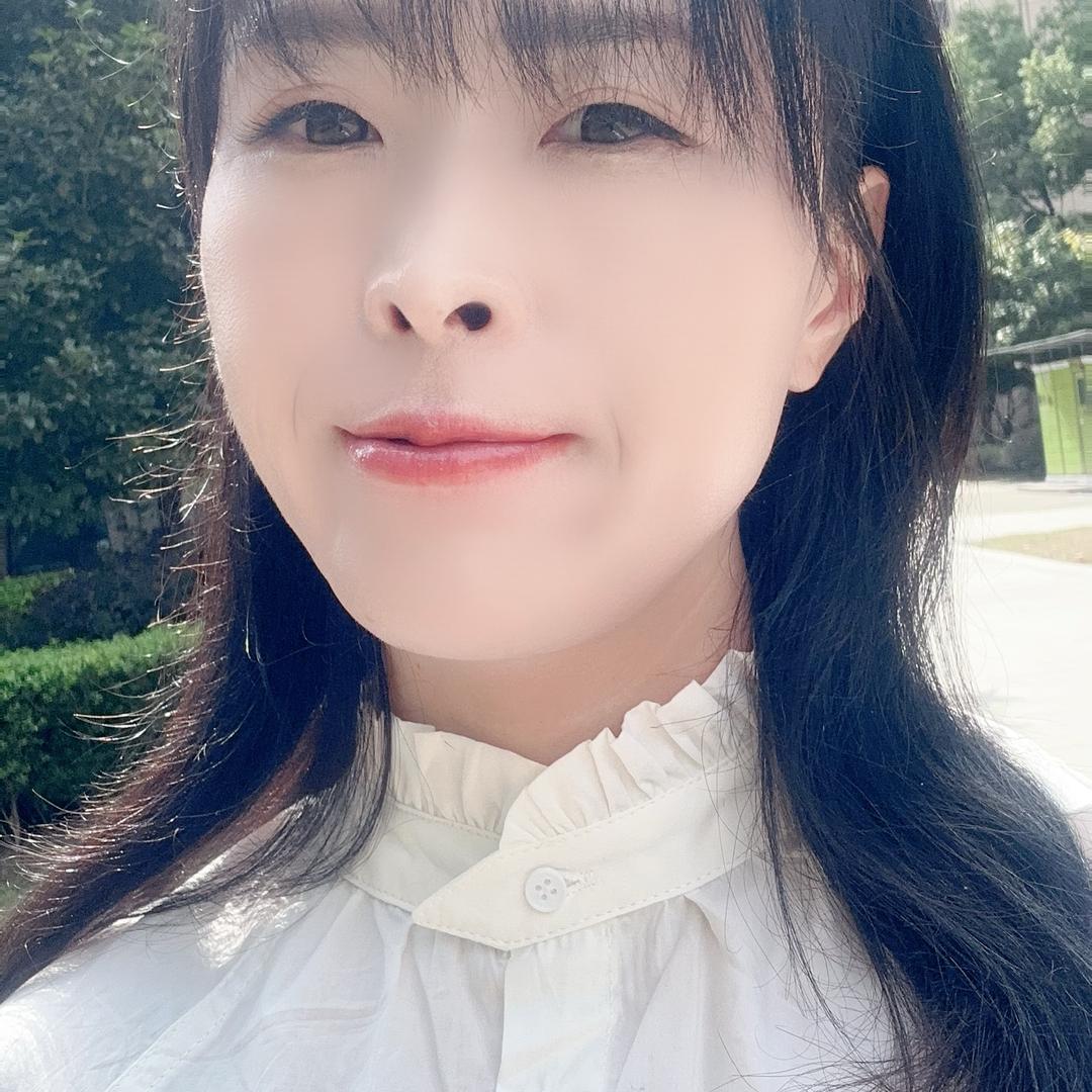 丽香果园零食铺