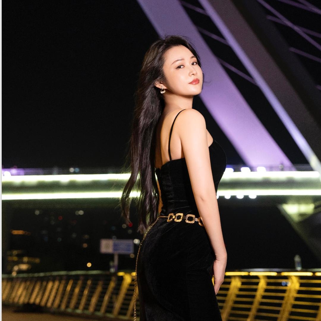 支 恩💃