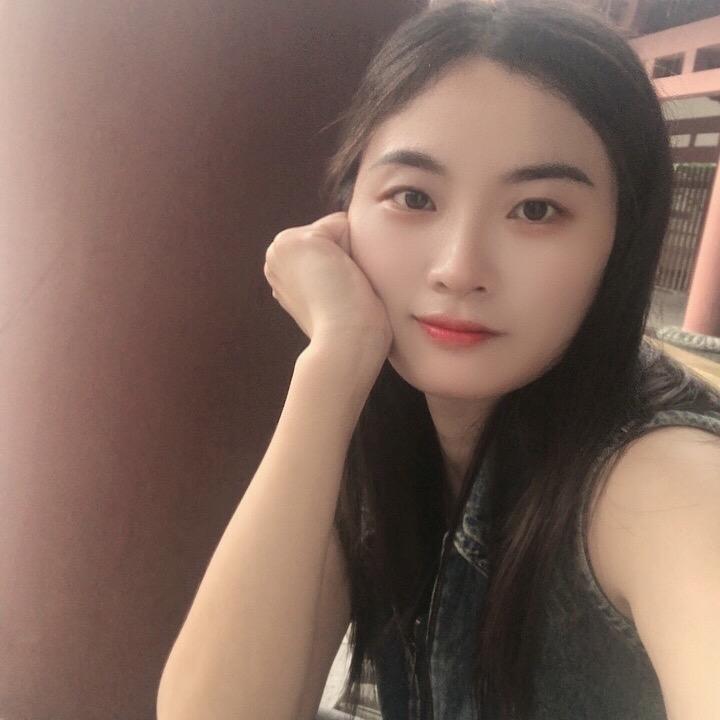 啊芳（好物在橱窗）