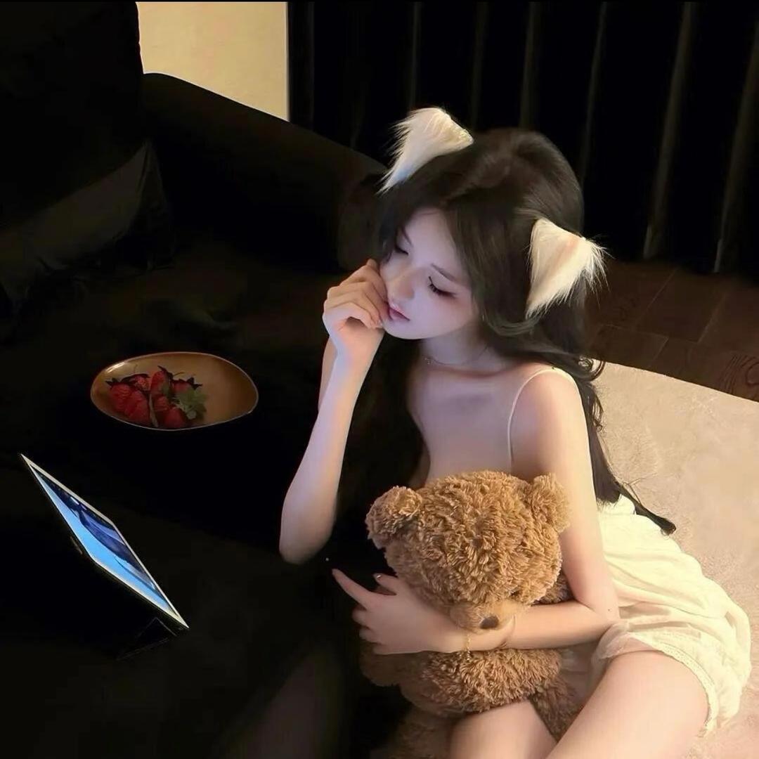 哆啦咪🐈（私信被封15天抱脚脖痛哭版）