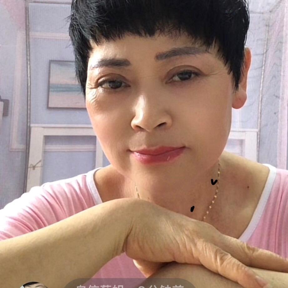 自信菊姐