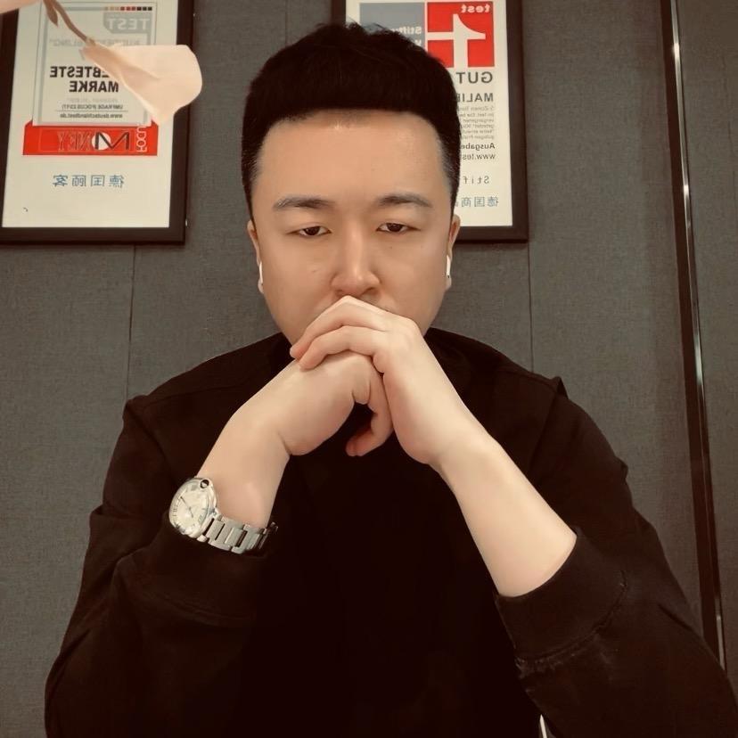 哲哥占星（收学圆）