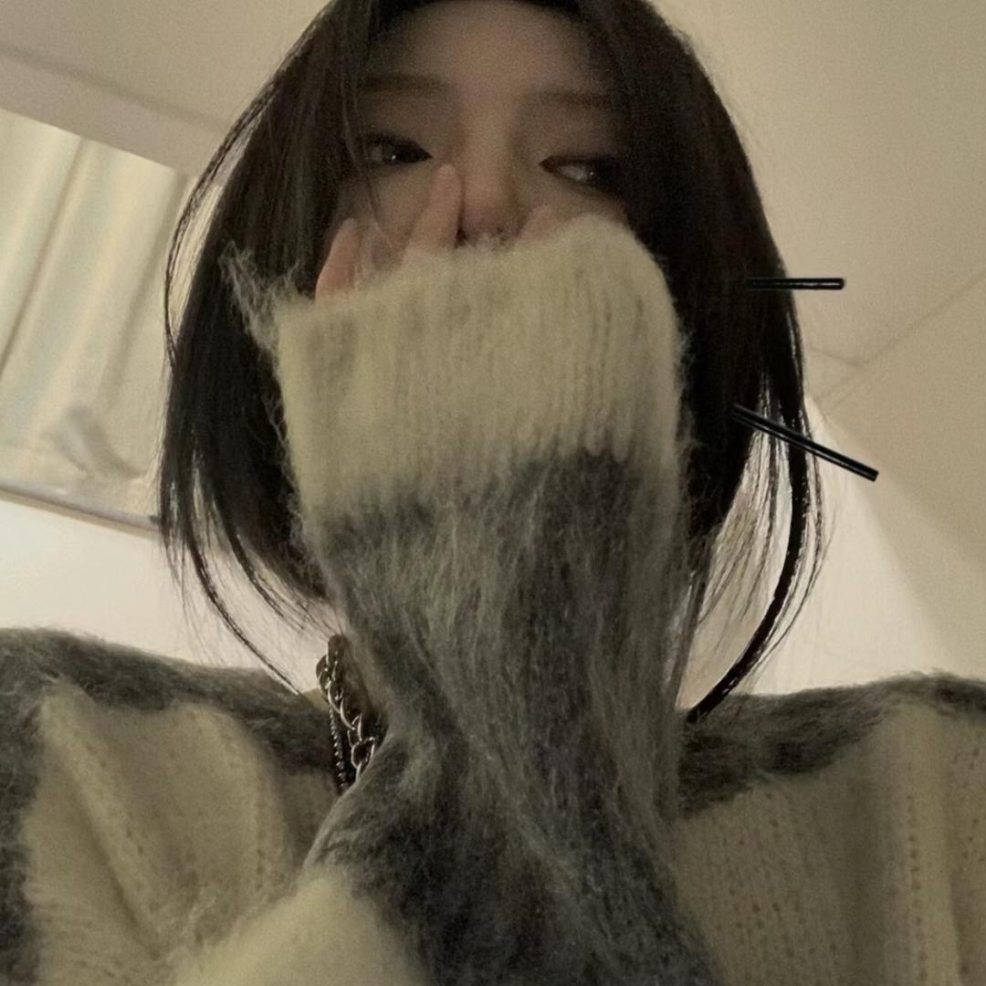 CyyyyQ.