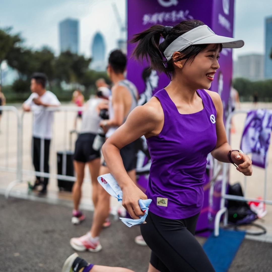 轻功懂事长海兰