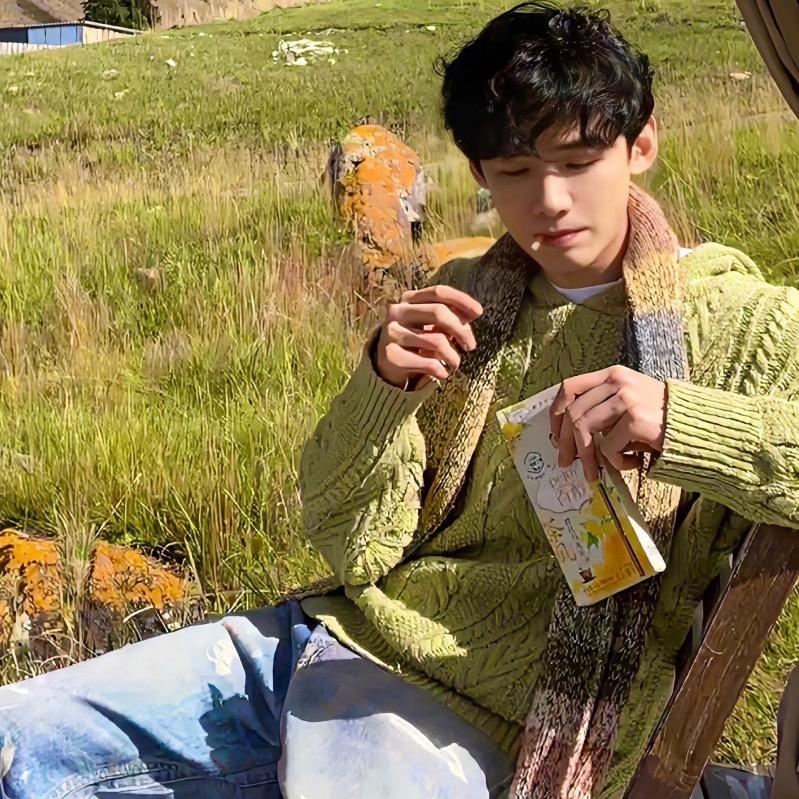 季 銘 宇🇨🇳💫