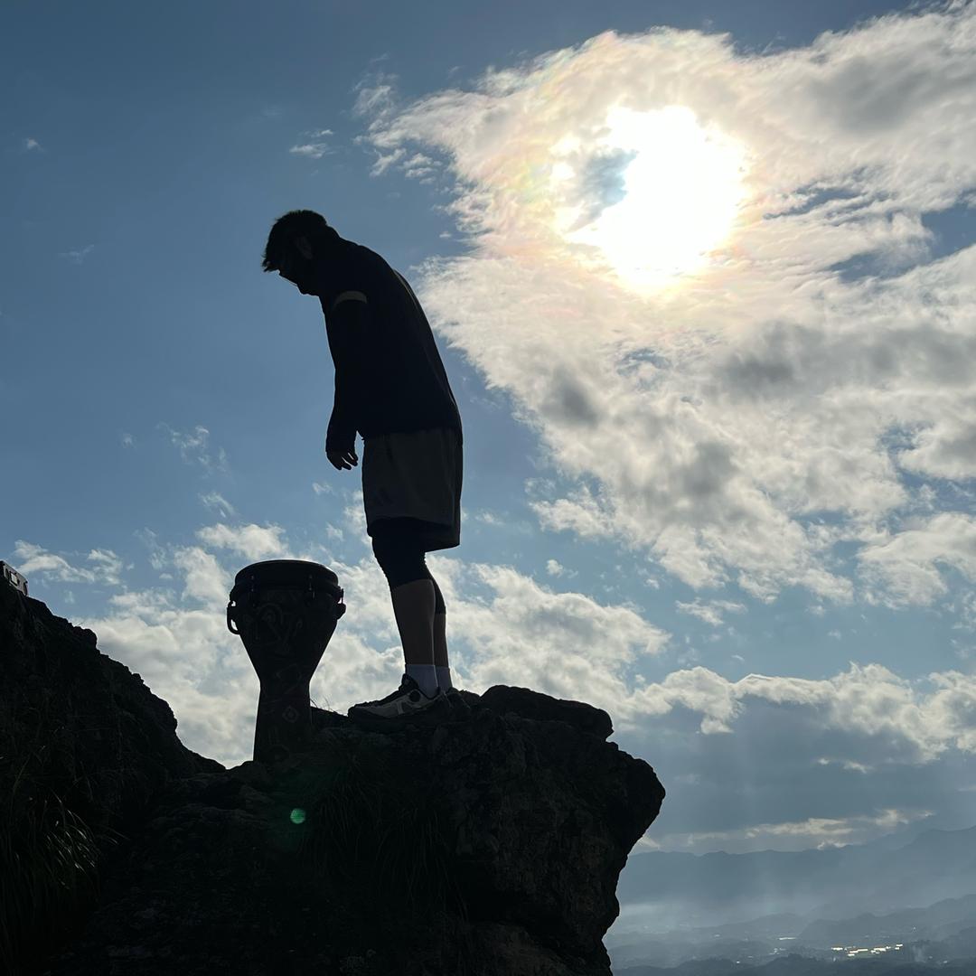 教打鼓的恐龙哥