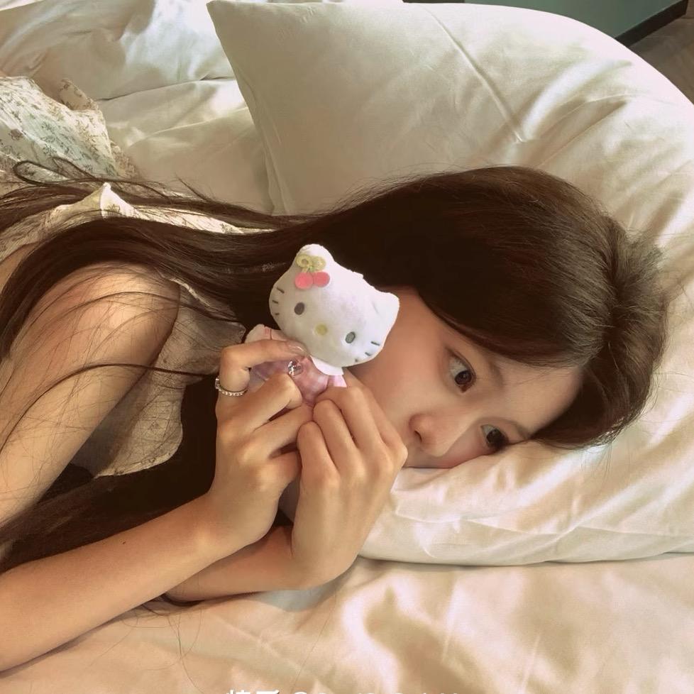 她有五颗痣