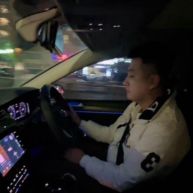 浩瀚男装精品服饰