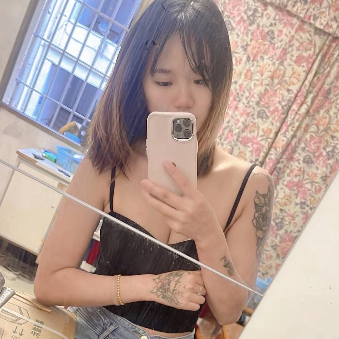 @90后老阿姨(菜菜)