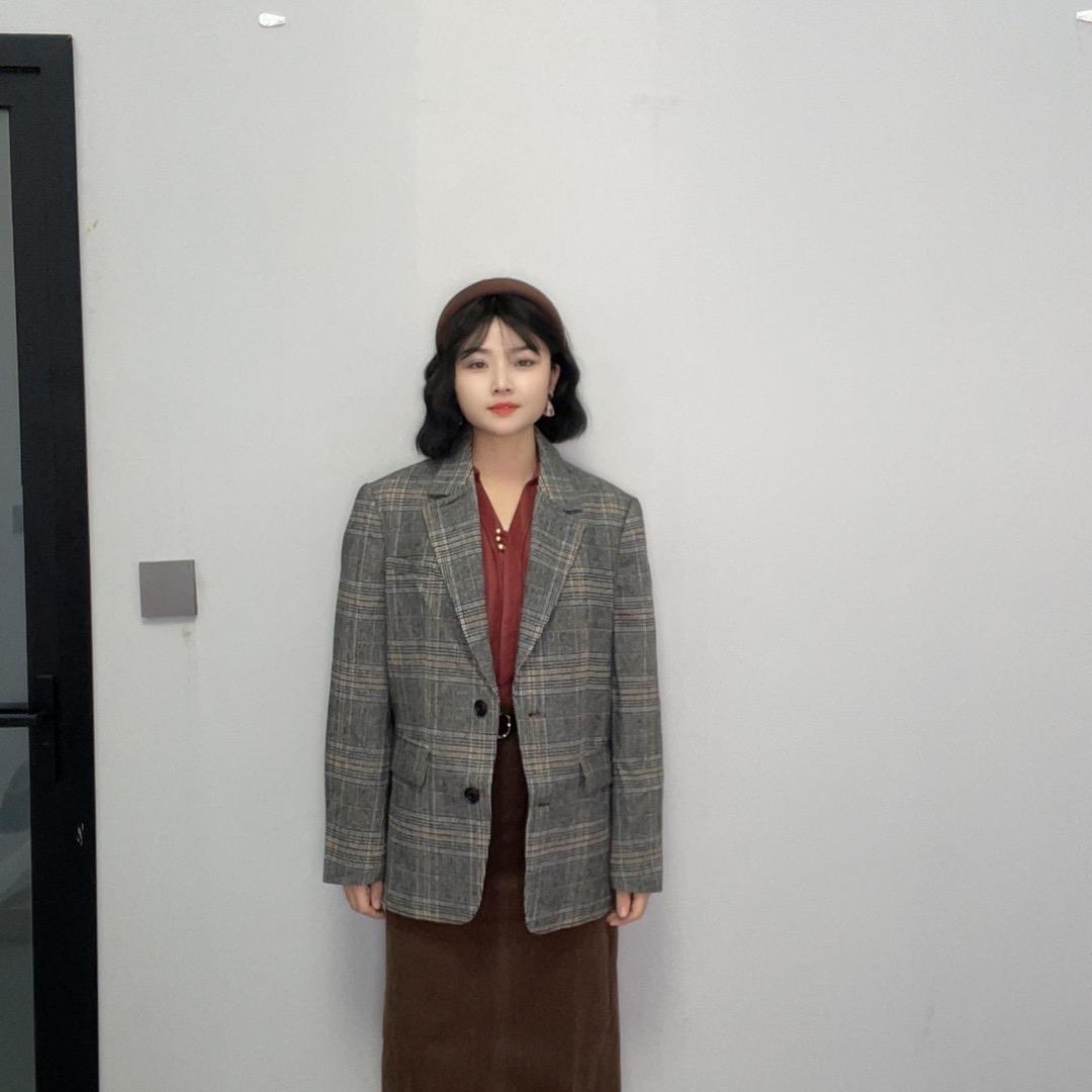 静静（橱窗营业中）@抖音