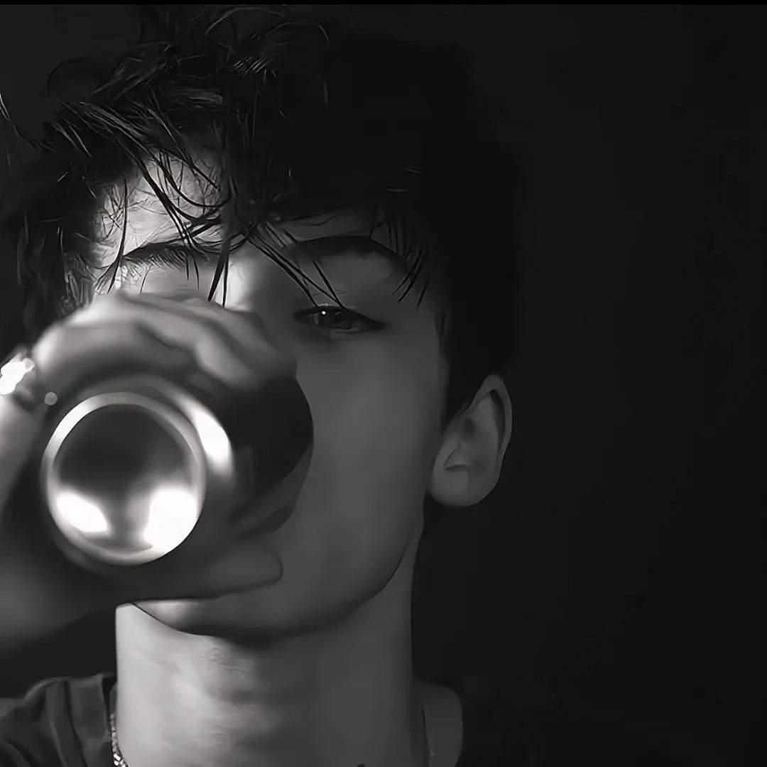 Zhang.