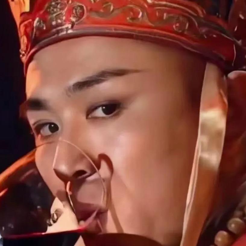 顶风尿尿到处乱甩