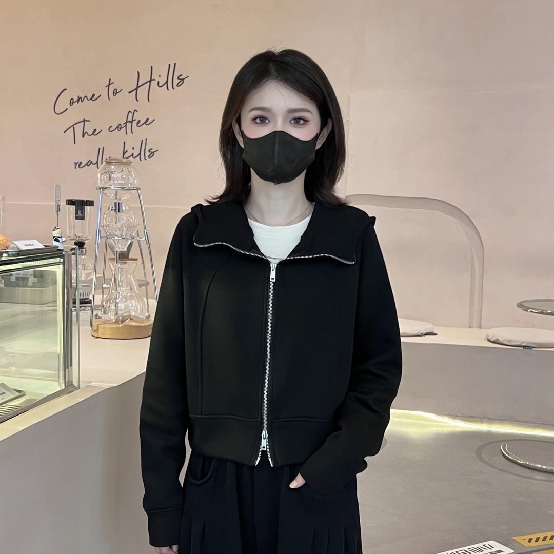 乐丽服饰