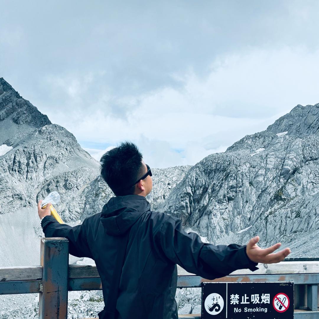 别突然出现了.