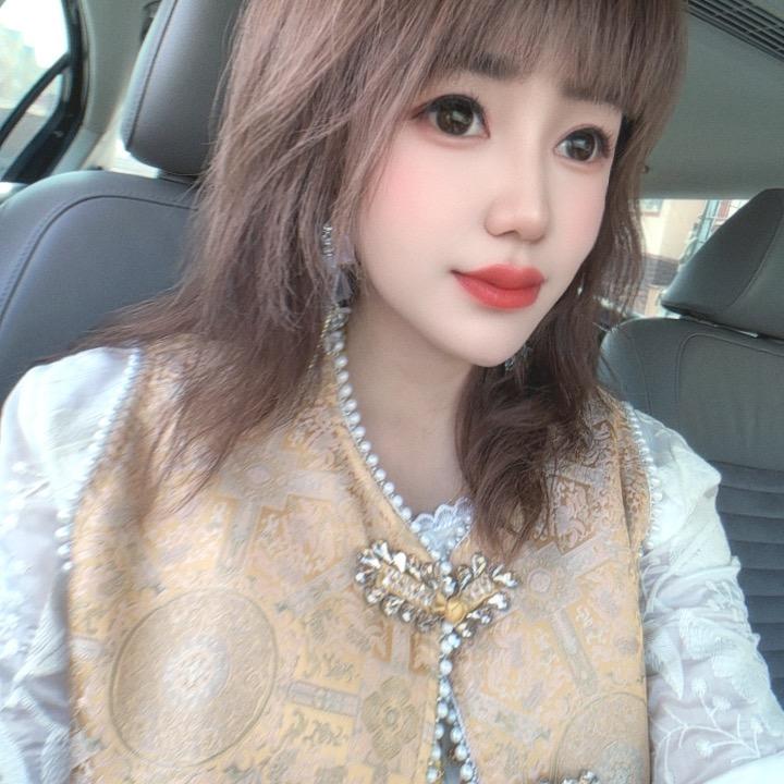 小 薇