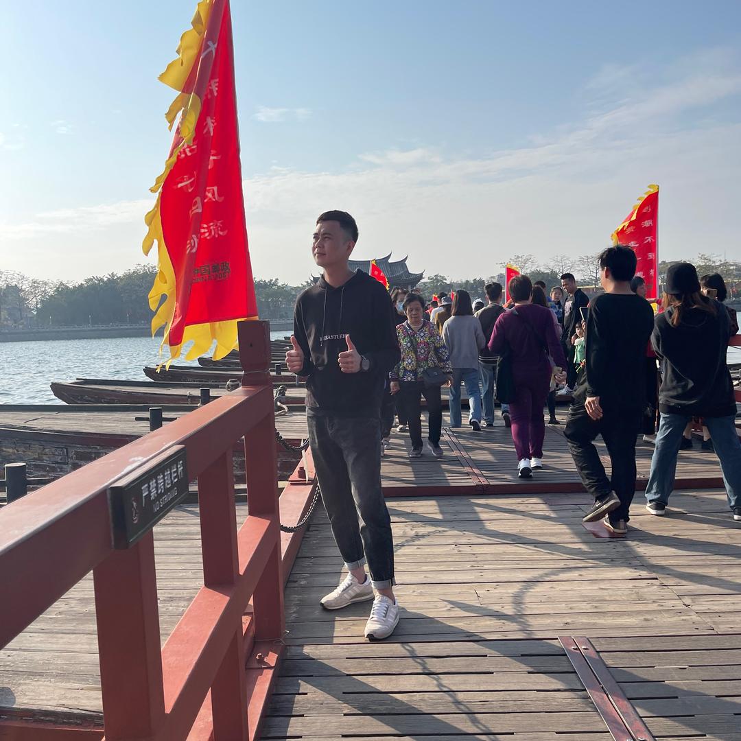 缪斯总监、小龙