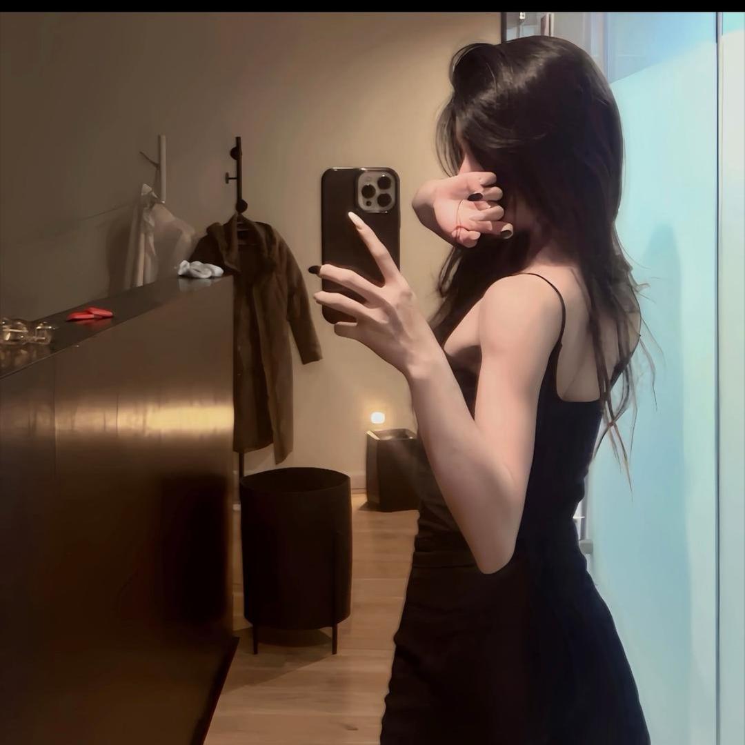 娱乐助理玲玲（小号呀）