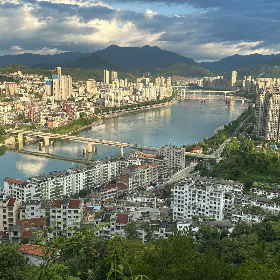 探寻山川秘境