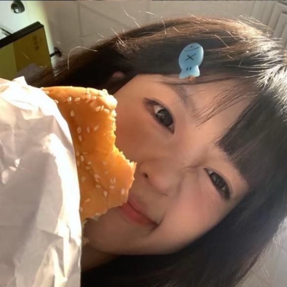 草莓大王🍓