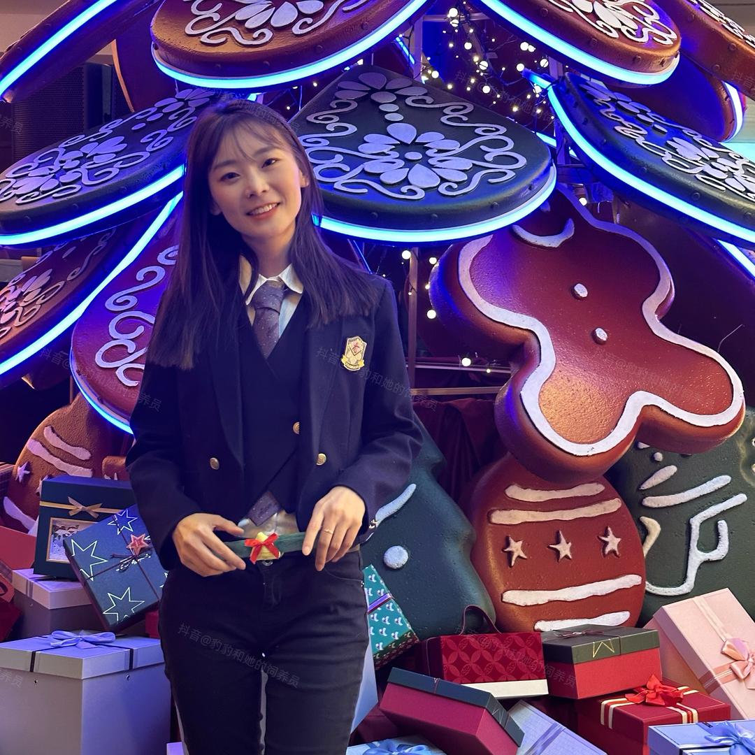 豹豹和她的饲养员