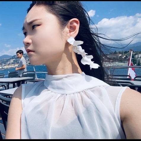 迟早我会还这张脸一堆笑容💋