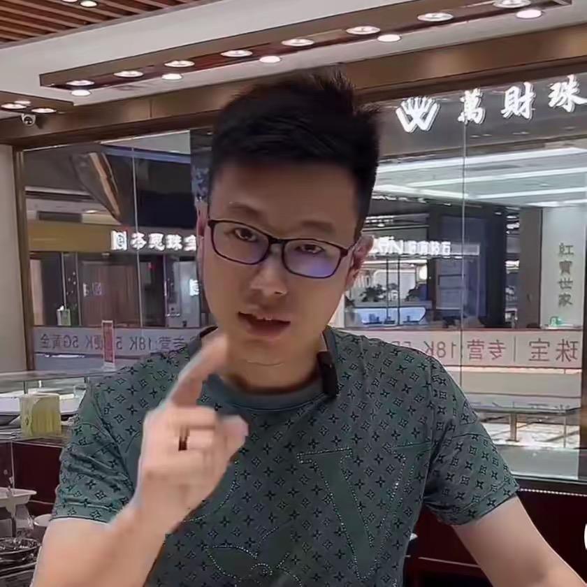 老铁在水贝2号店