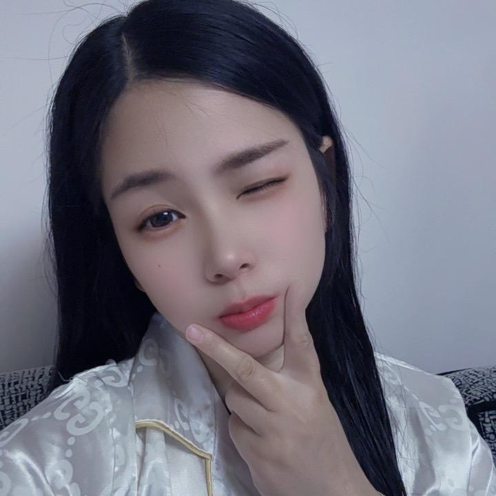 南蒲悦己女装