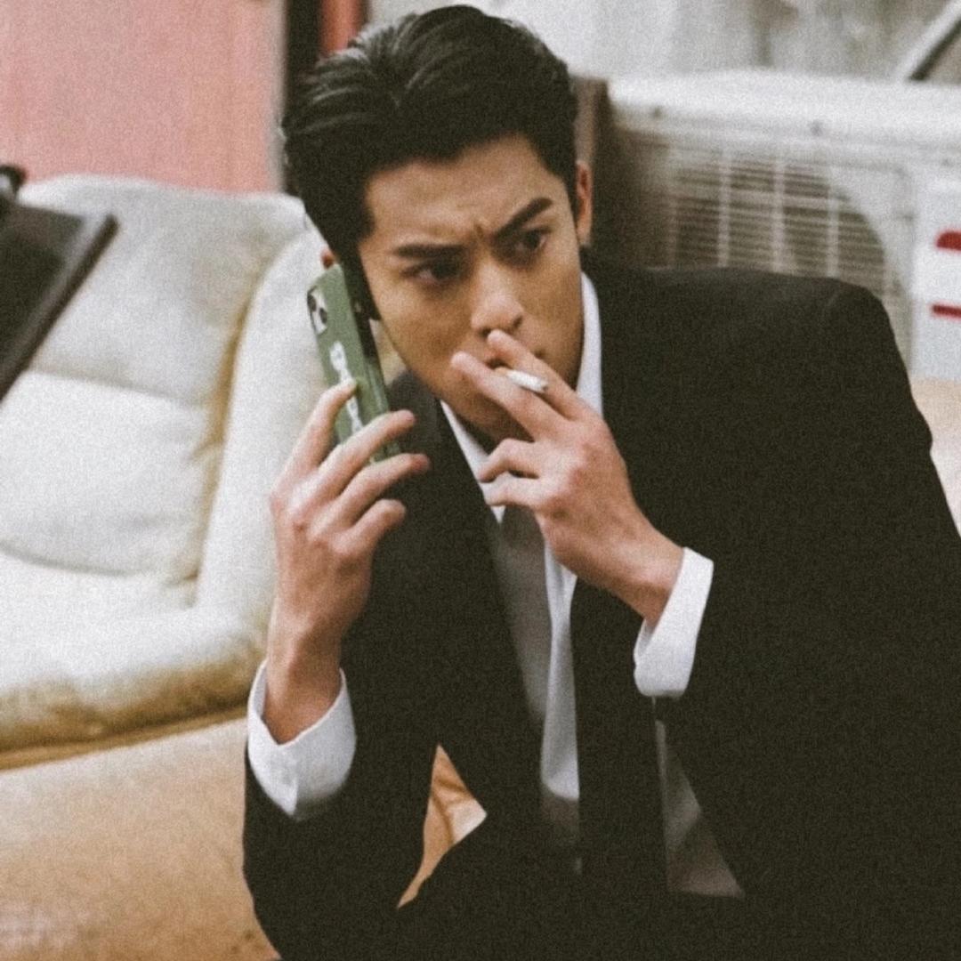 黑白灰王子