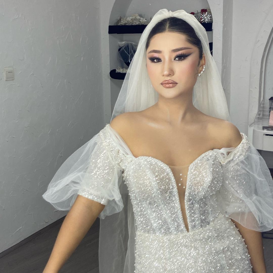 美妆婚纱_Surya