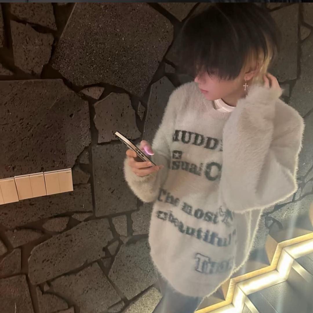 右眼有颗痣