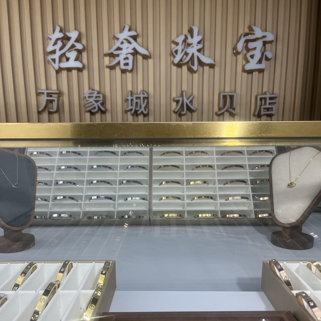 ZQ高定轻奢饰品