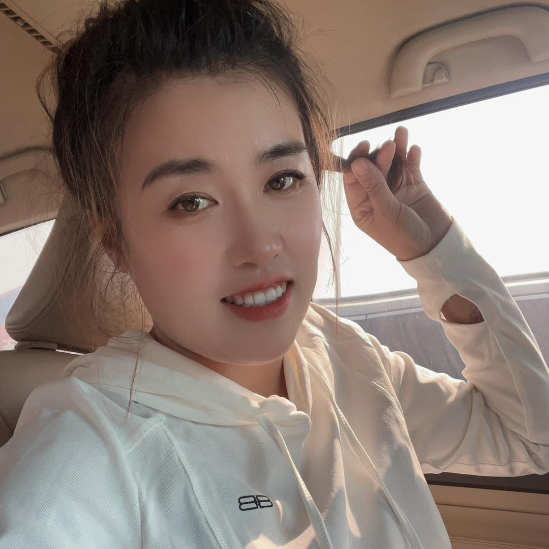 甄是圆圆吖